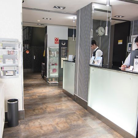Petit Palace Plaza Espana Madrid Ngoại thất bức ảnh