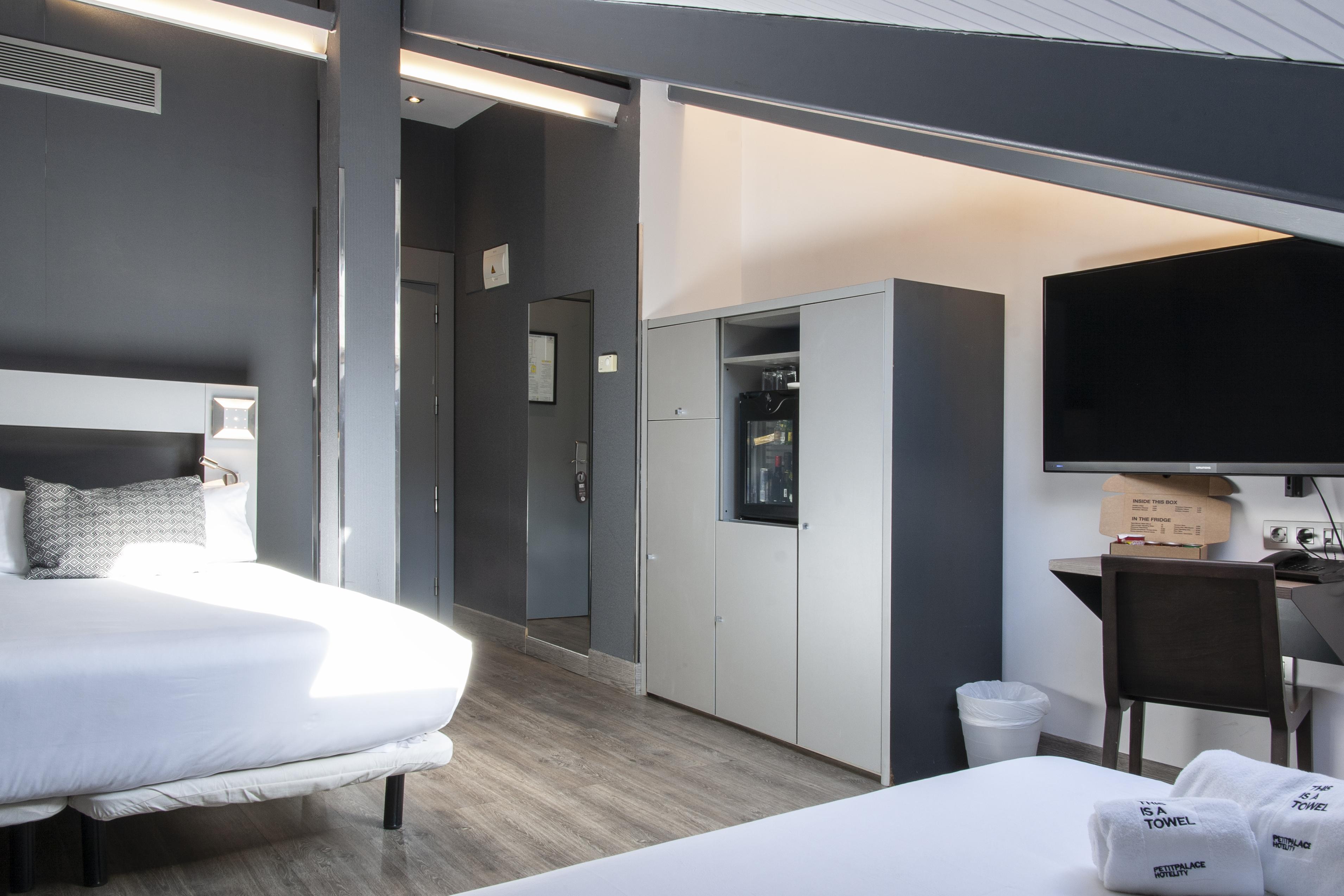 Petit Palace Plaza Espana Madrid Ngoại thất bức ảnh