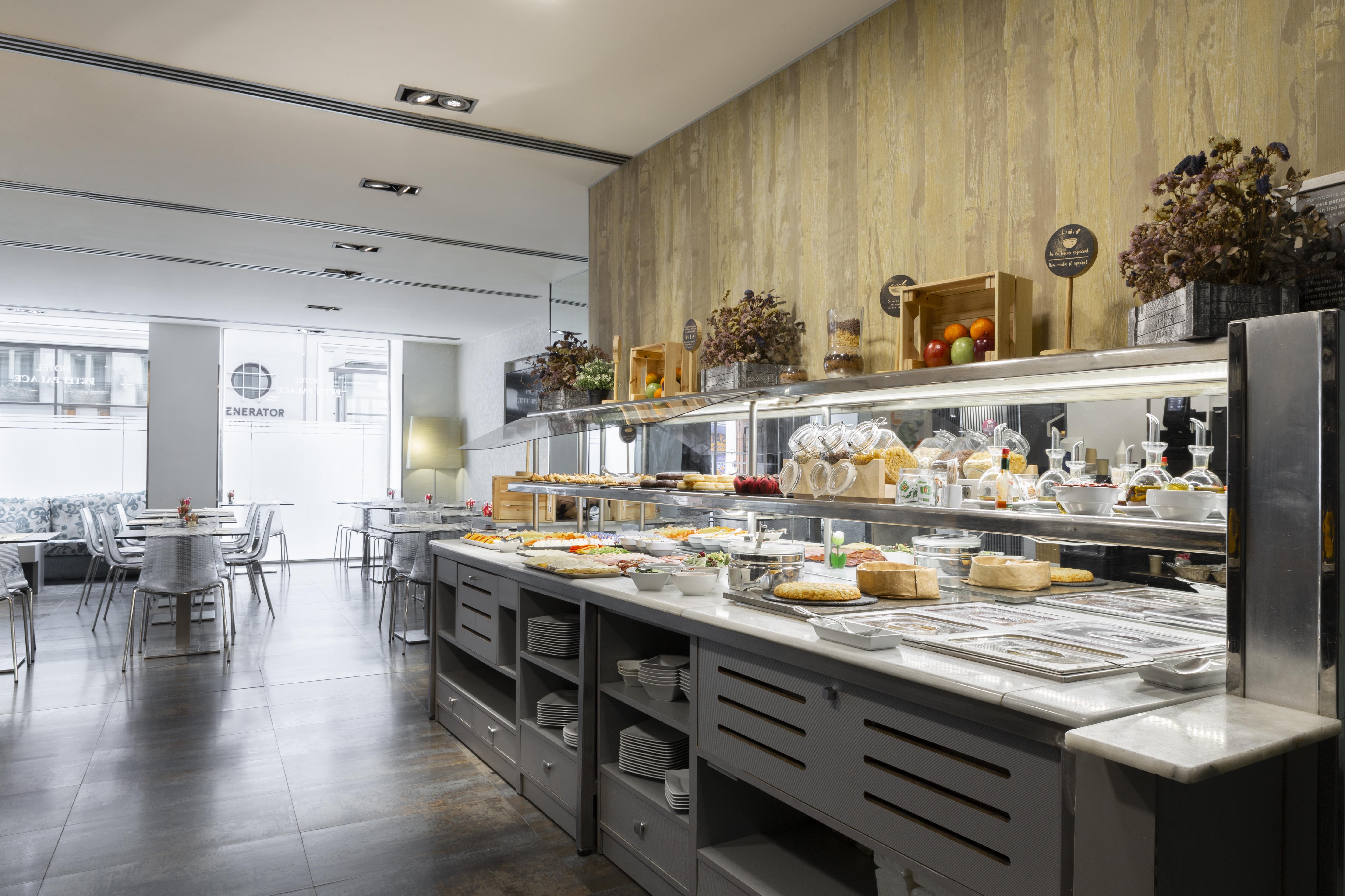 Petit Palace Plaza Espana Madrid Ngoại thất bức ảnh