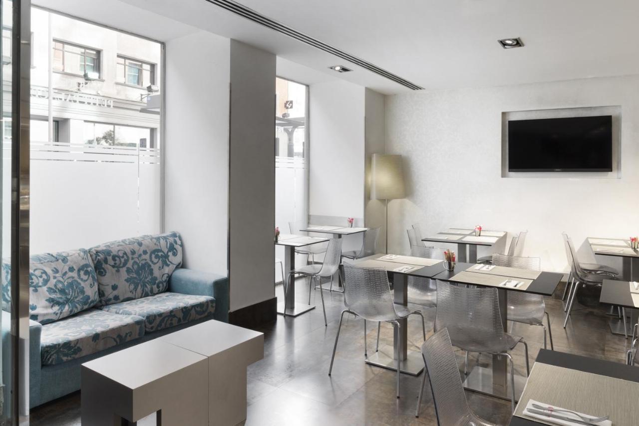Petit Palace Plaza Espana Madrid Ngoại thất bức ảnh